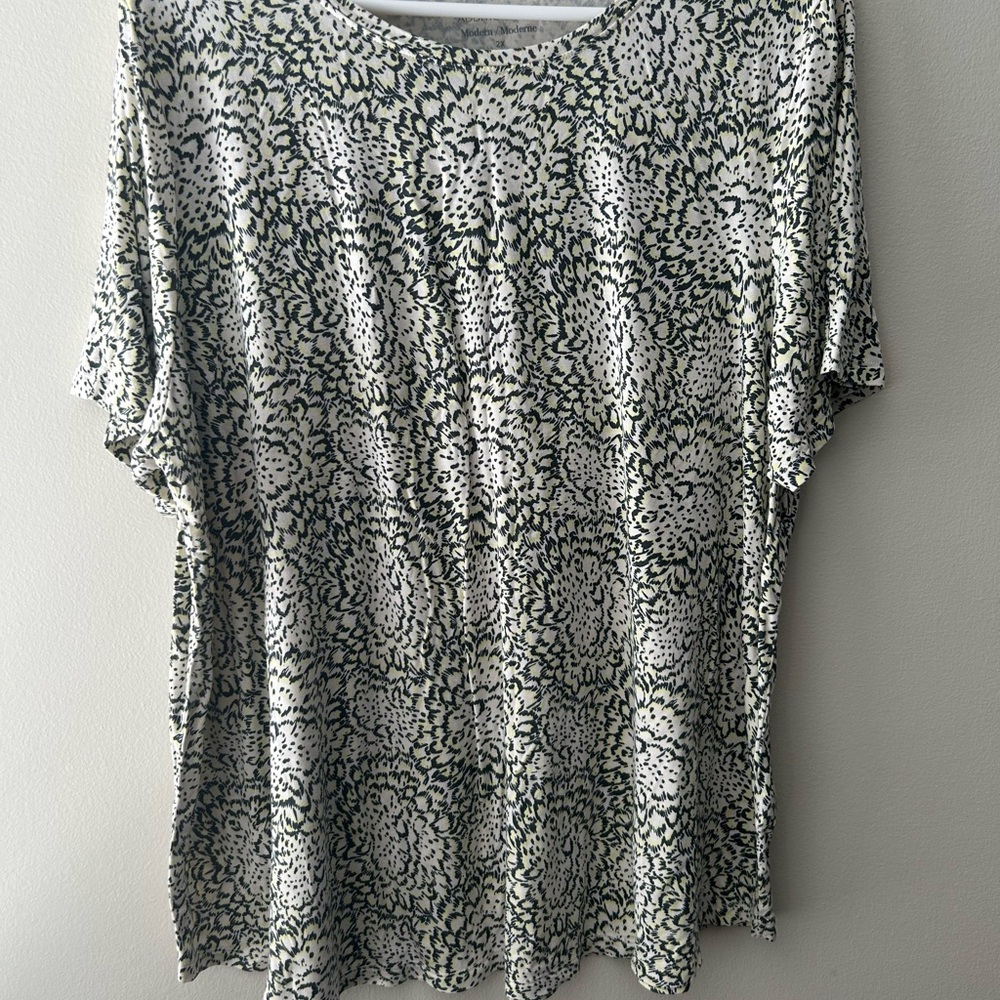 Addition Elle Monochrome Patterned Short Sleeve Top